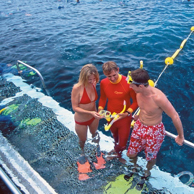 QUicksilver cruises great barrier reef tour